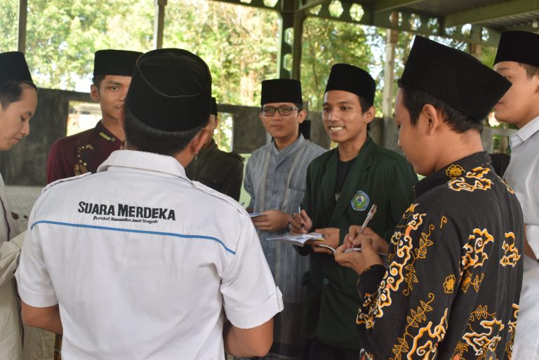 Peran Jurnalistik Menumbuhkan Semangat Berliterasi