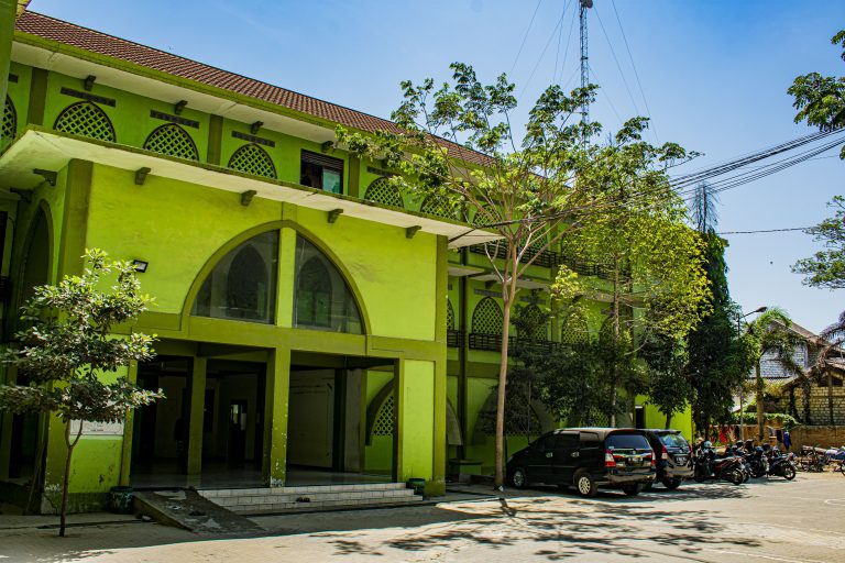 INFO KAMPUS: Tentang Prodi Perbandingan Mazhab