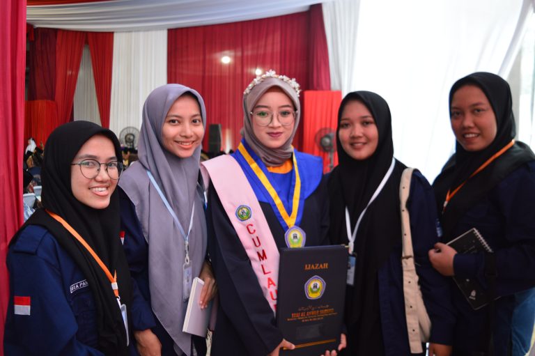 Predikat Wisudawan Terbaik STAI Al-Anwar 2023, Ini Kata Mereka!